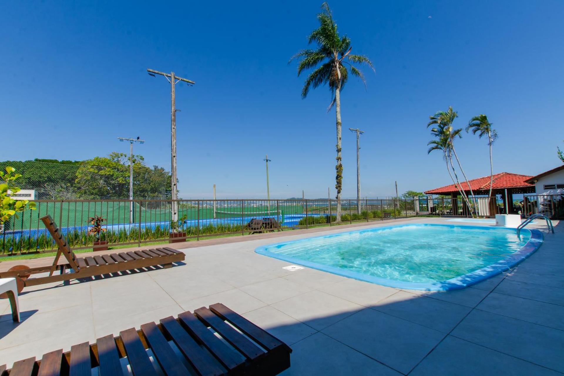 Apto Pe Na Areia Em Com Piscina N1298